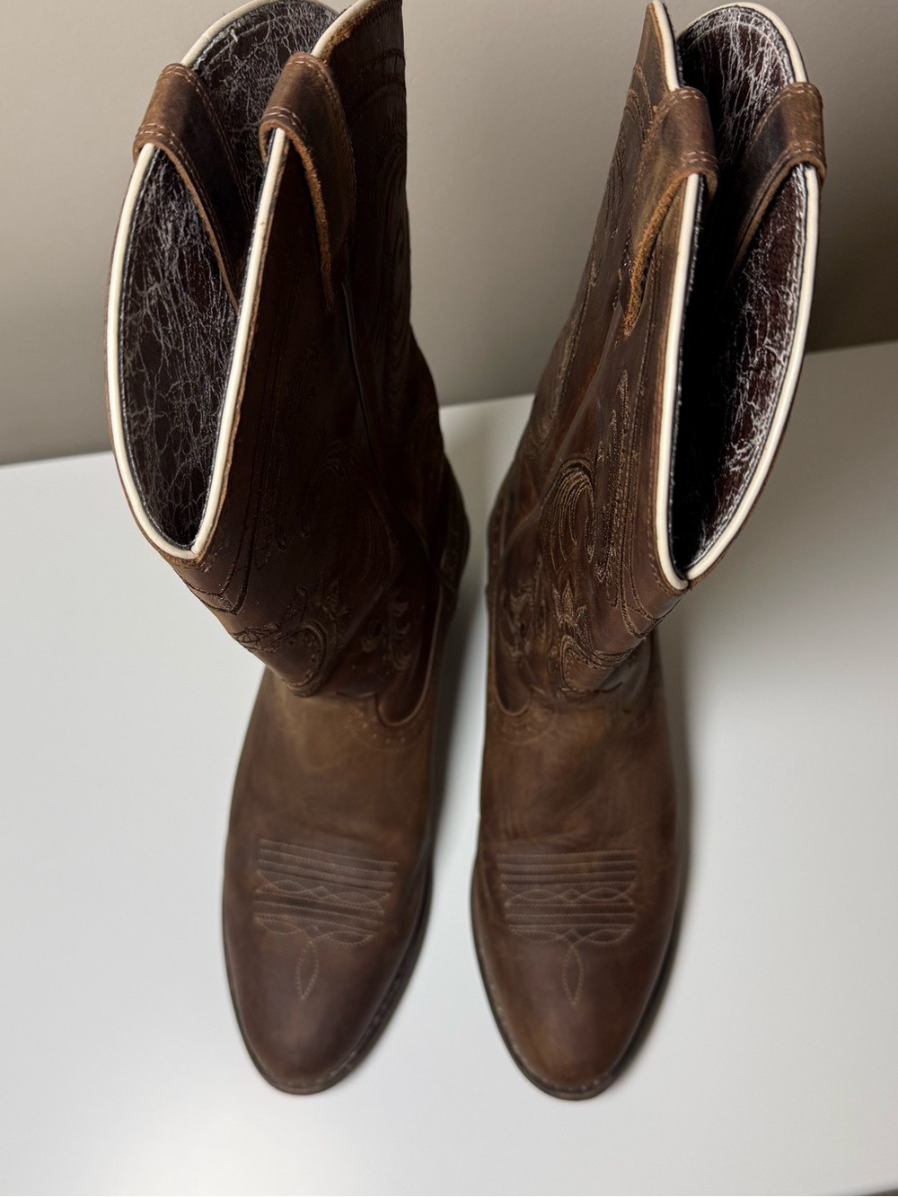 Ariat Women's Magnolia Western Boots Distressed Brown Leather US 7B Style 100109 - Picture 9 of 9